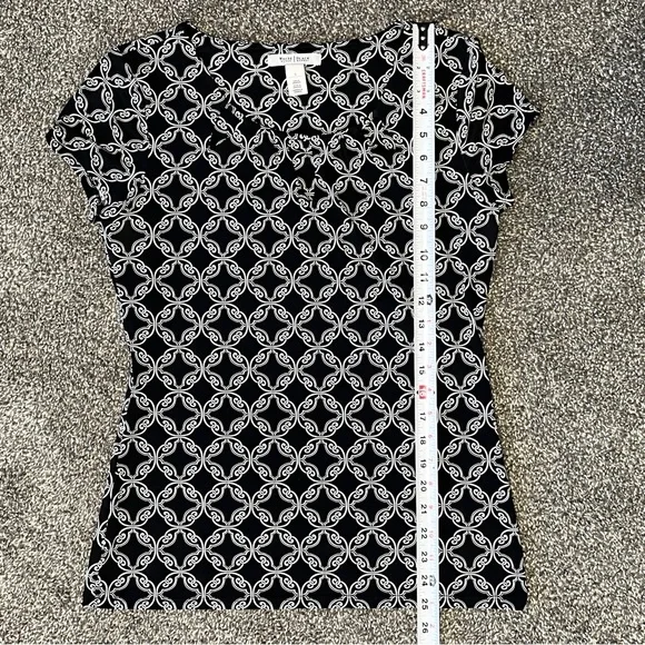 White House Black Market Black & White Cap-Sleeve Top Size S - Picture 5 of 7